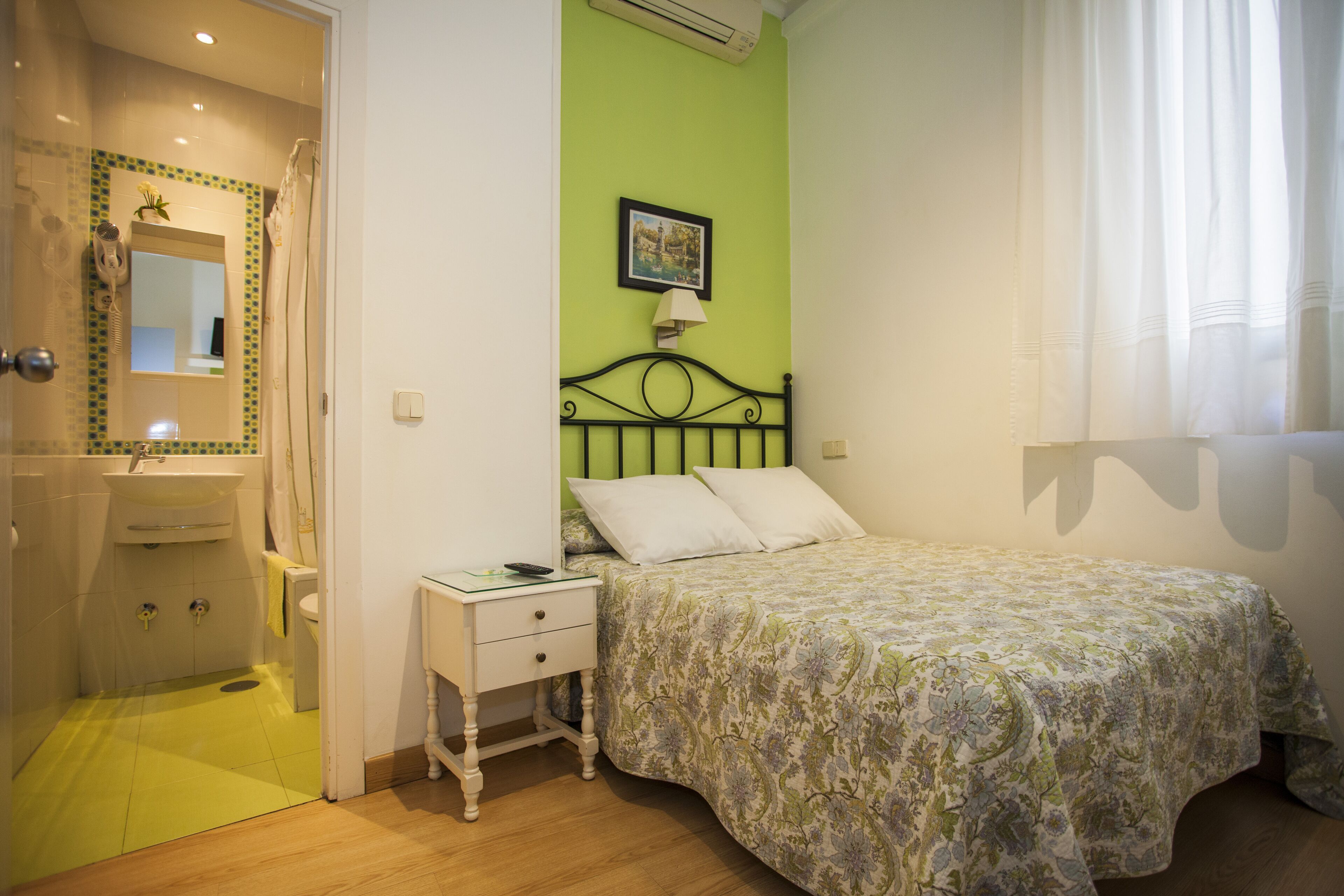 Photo - Ava Rooms