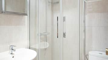 Double Room | Bathroom | Eco-friendly toiletries, hair dryer, towels, soap