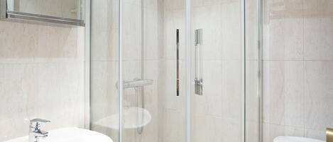 Doppelzimmer | Badezimmer