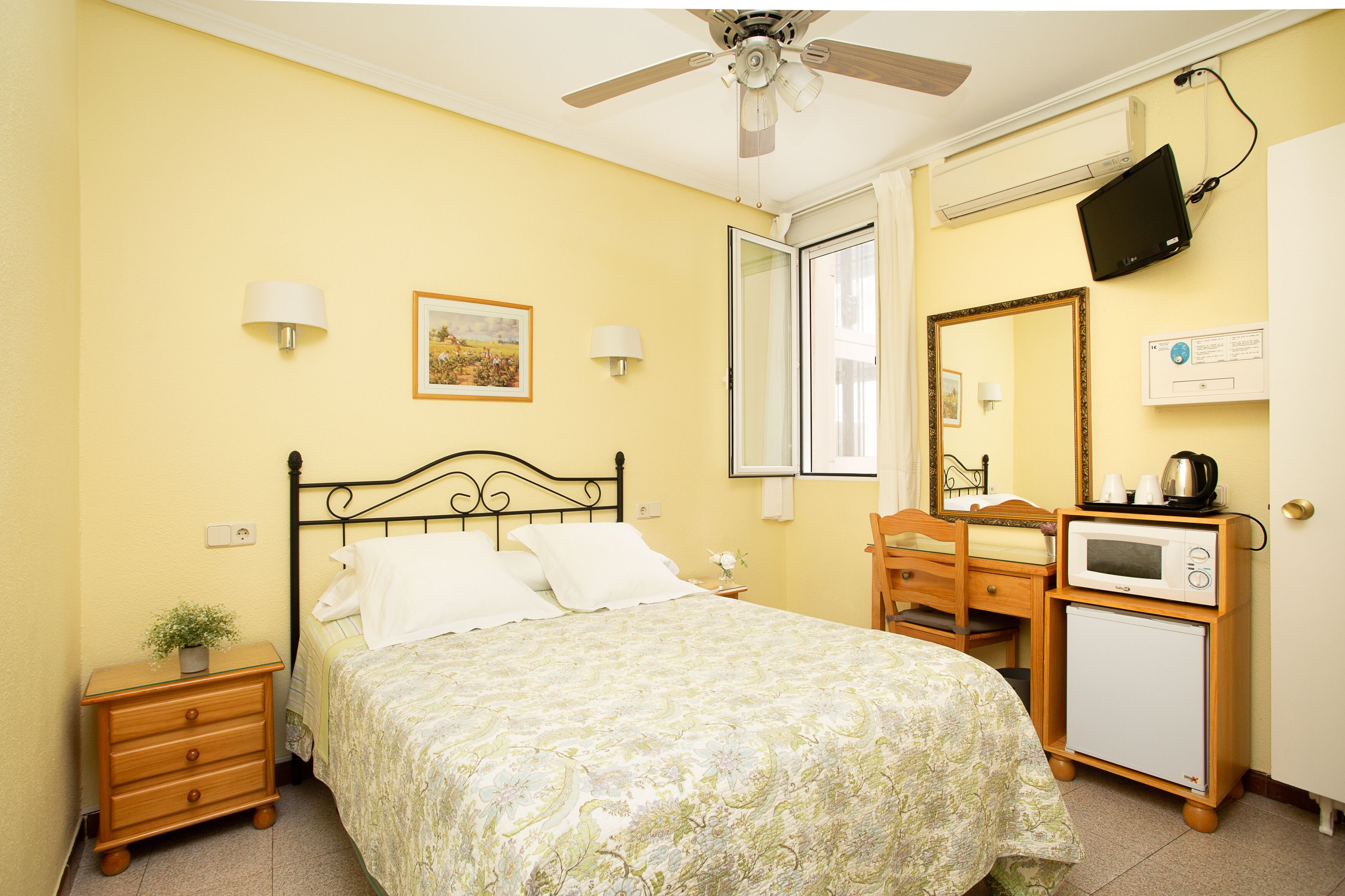 Foto - Hostal Los Alpes