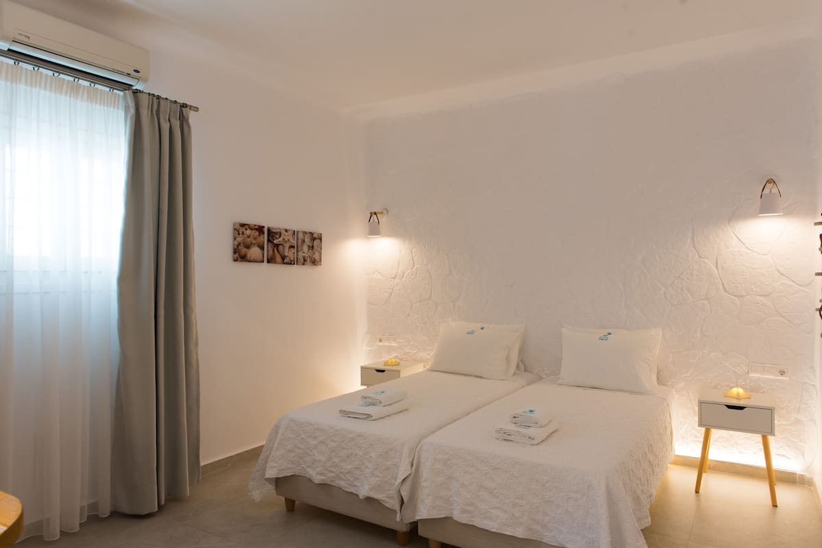 Deluxe Apartment, 1 Bedroom, Mountain View, Ground Floor (1-2 Adults)