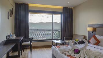 Deluxe Double Room, 1 Double Bed, Non Smoking | 1 bedroom