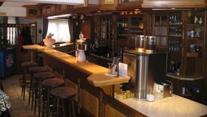 Bar (en el alojamiento)