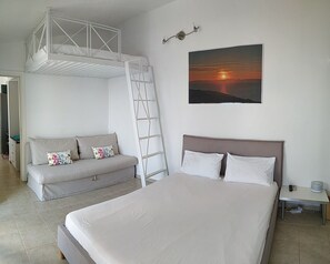 Bungalow, Sea View | 4 bedrooms, hypo-allergenic bedding, blackout drapes, soundproofing