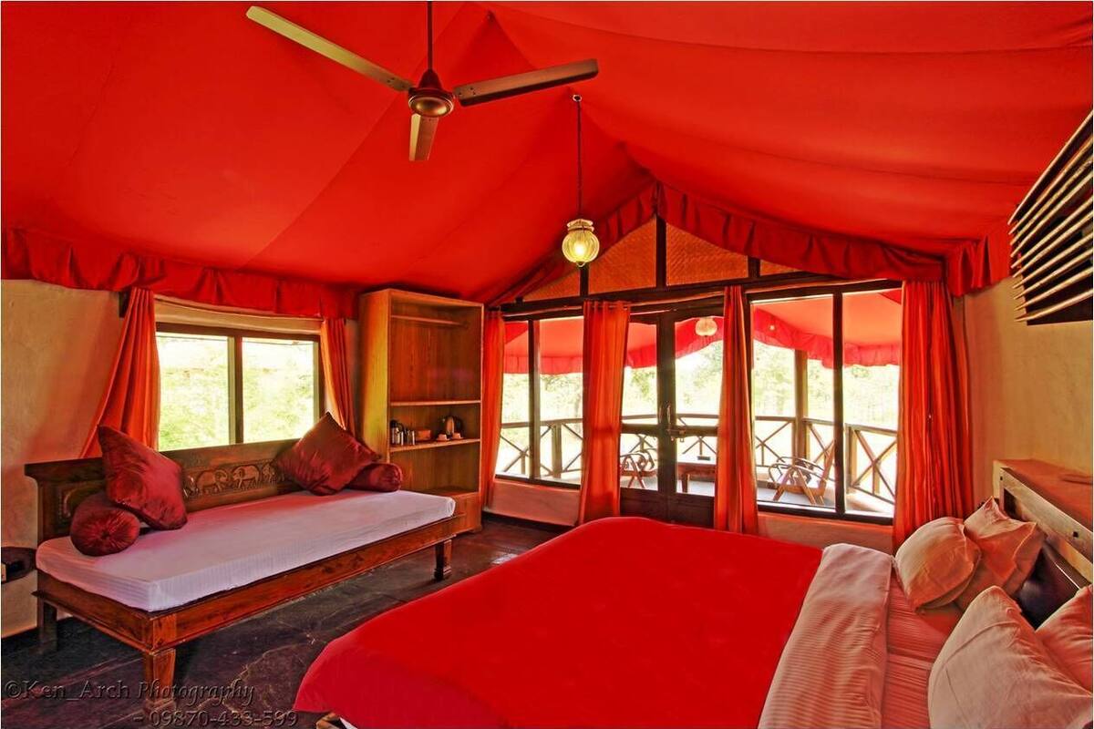 Egyptian cotton sheets, premium bedding, in-room safe, soundproofing