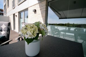 Apartment, 2 Bedrooms, Balcony (incl 90€ cleaning and 12€ service fee) | Balcony - Quartier Hohe Geest 2 (Cuxhaven)