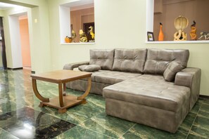 Hallway - Well hotel (Chemburka)