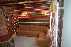 Standard-Apartment, 3 Schlafzimmer | Kostenloses WLAN, Bettwäsche