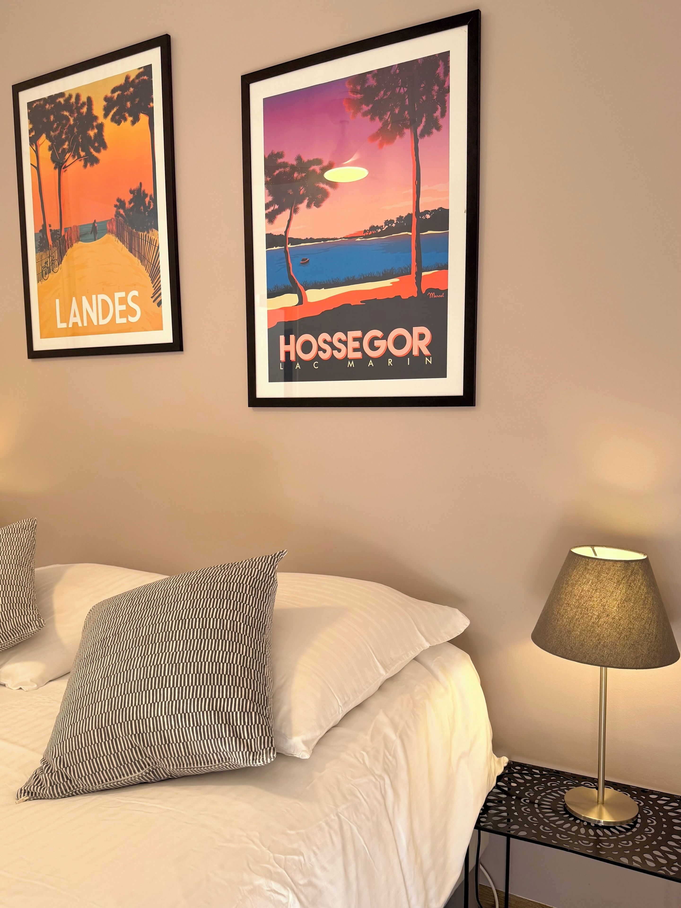 1 Schlafzimmer, Schreibtisch, Bügeleisen/Bügelbrett, Reisekinderbett