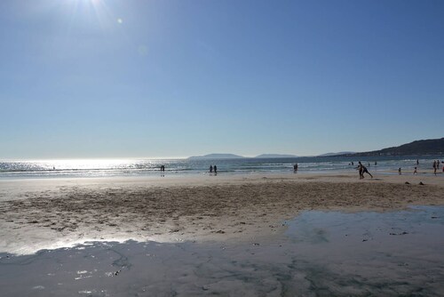 Apartamento Playa de Sardiñeiro con vistas al mar