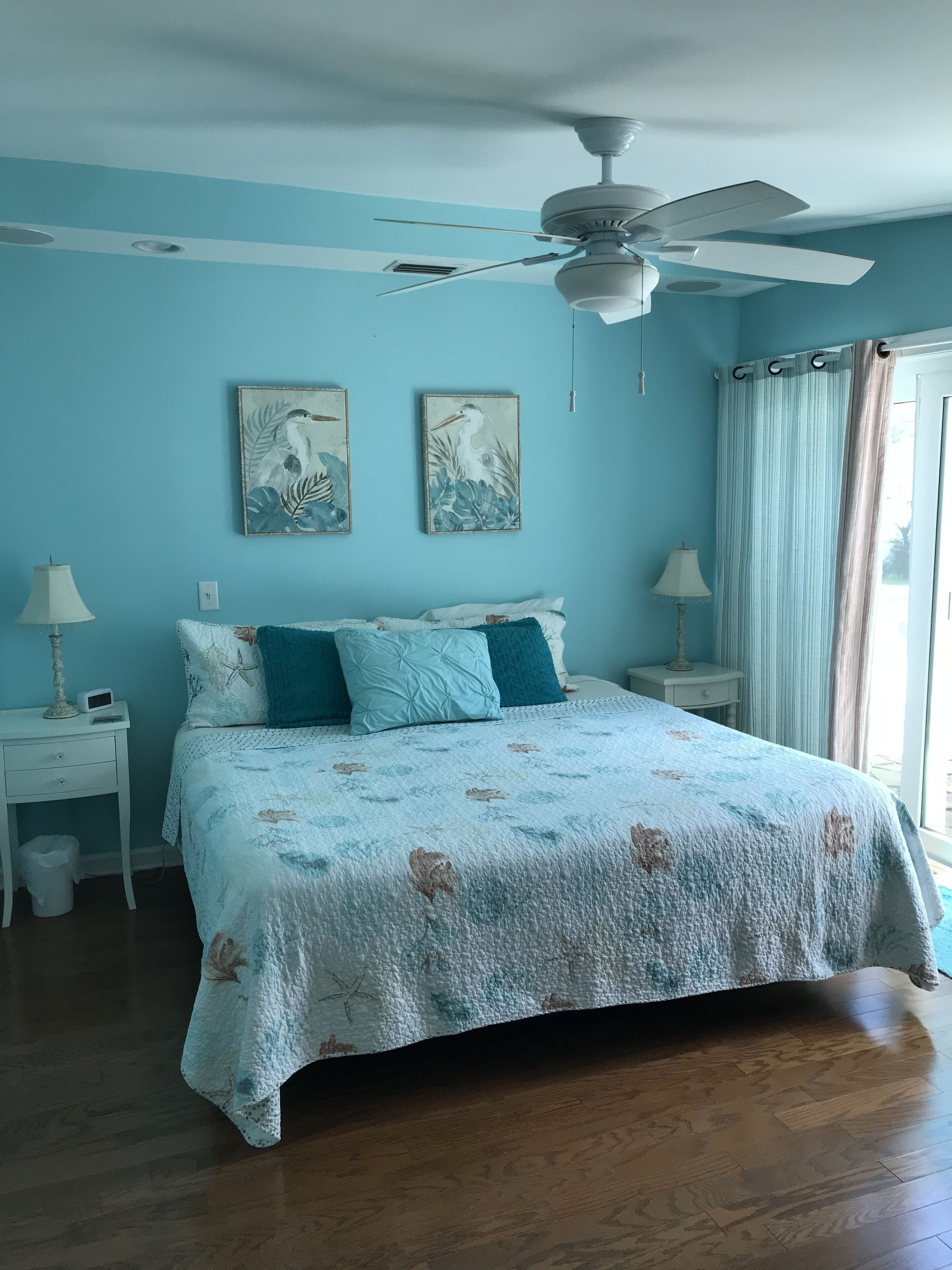 1 soverom, strykejern/-brett, wi-fi (inkludert) og sengetøy