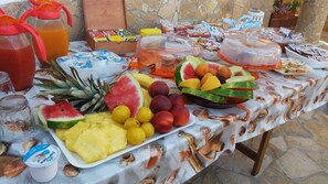 Free daily buffet breakfast  - B&B Lady Jolanda (Porto Cesareo)