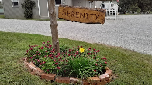 Cozy Retreat: Your Serene Lakeside Haven near Patoka Lake in Southern Indiana