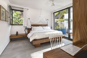 1 Schlafzimmer, Zimmersafe, Schreibtisch, Bügeleisen/Bügelbrett