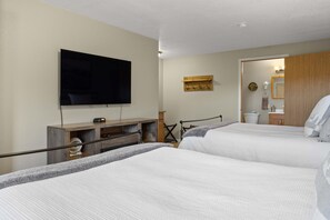 4 bedrooms, desk, iron/ironing board, free WiFi