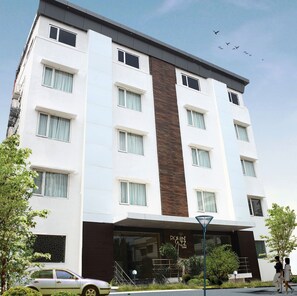 Fachada da propriedade