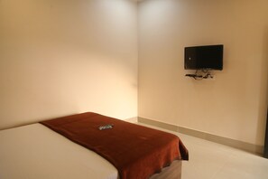 Kahden hengen deluxe-huone, 1 yhden hengen sänky, tupakointi kielletty | Televisio