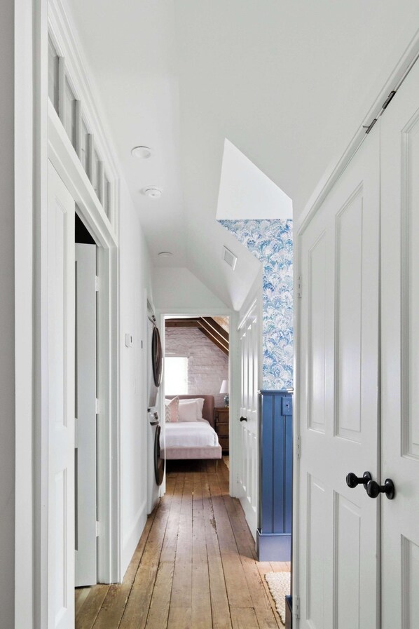 2 bedrooms, desk, iron/ironing board, travel cot