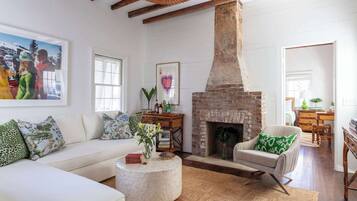 電視、壁爐、音響、 辦公室