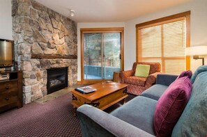 TV, fireplace, DVD player