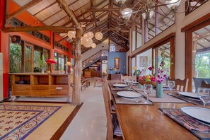 تناول الطعام