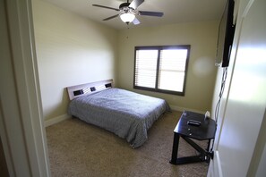 3 Schlafzimmer, Bügeleisen/Bügelbrett, Reisekinderbett, kostenloses WLAN