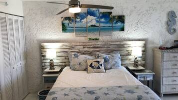 1 bedroom, iron/ironing board, WiFi (free), bed sheets