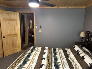 3 chambres, fer et planche à repasser, literie fournie