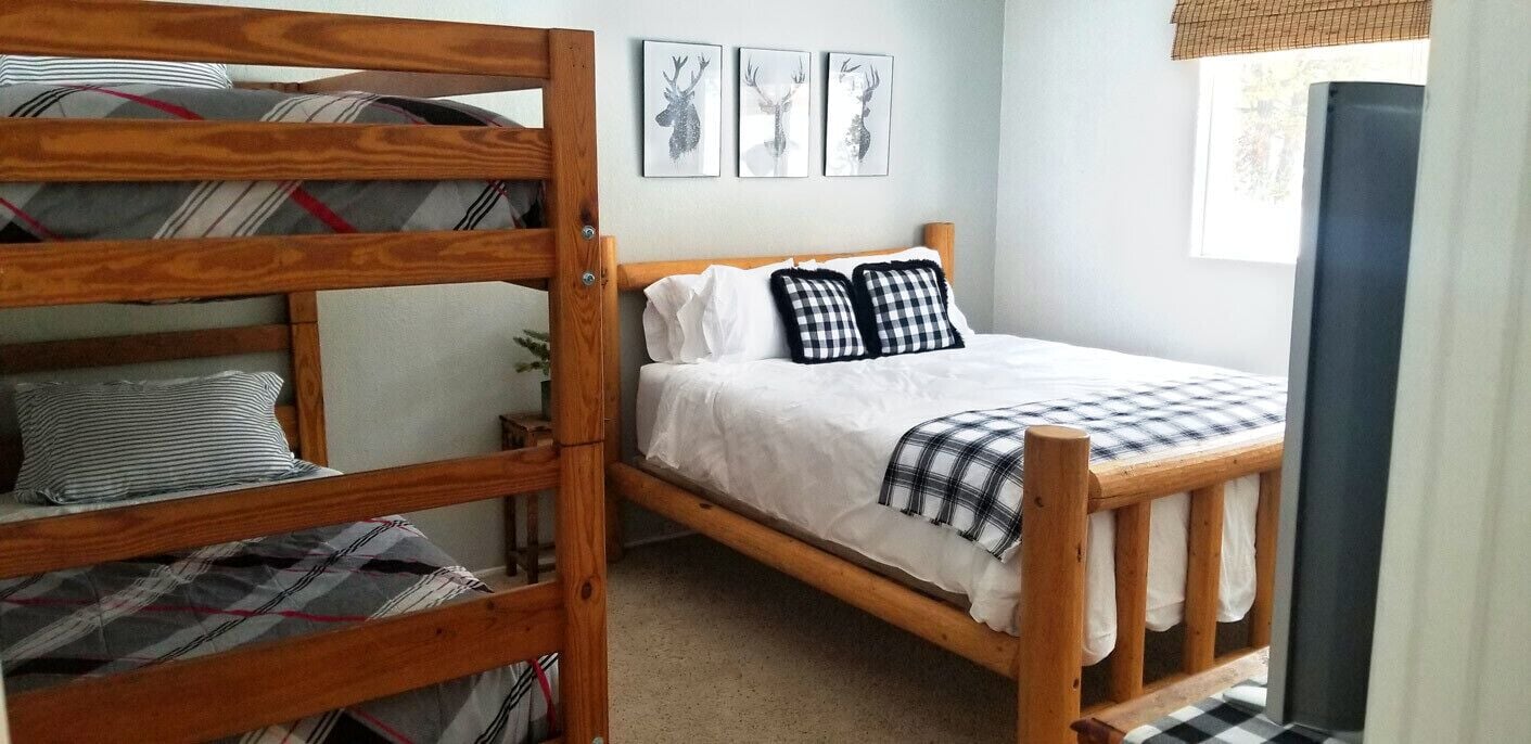 4 soverom, strykejern/-brett, wi-fi (inkludert) og sengetøy