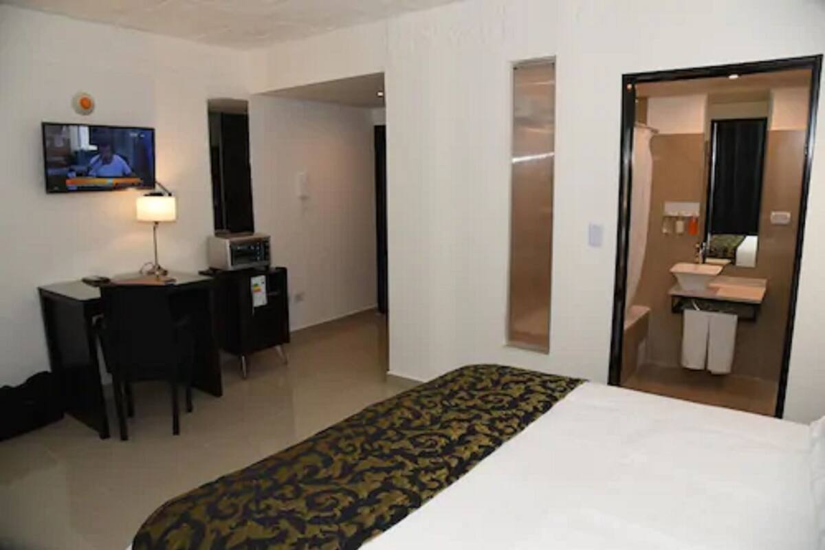 Desk, WiFi (free), bed sheets