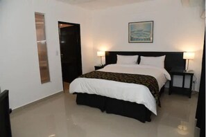 Bureau, Wi-Fi gratuit, draps fournis