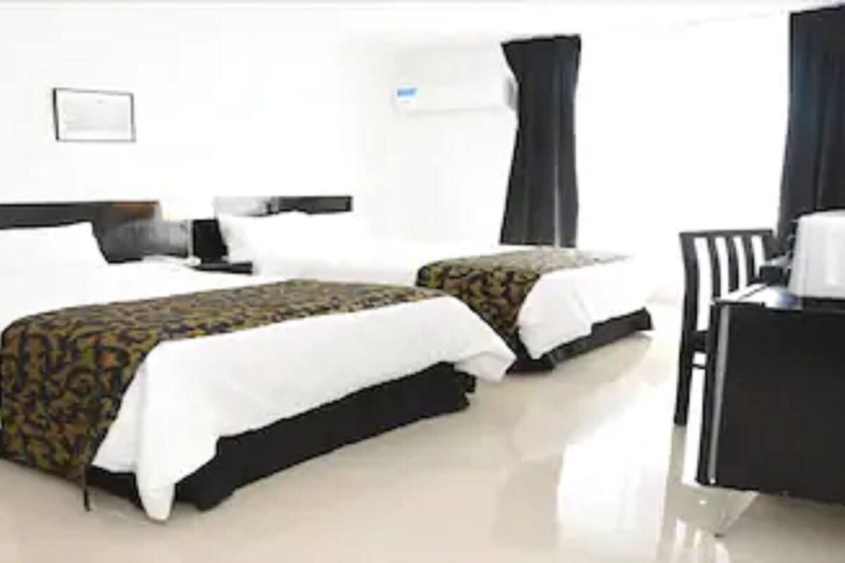 Desk, WiFi (free), bed sheets