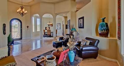 4MILLION+ ESTATE HEATED POOL, MTN VIEW, TROON & SCOTTSDALE NAT'L GOLF COURSE
