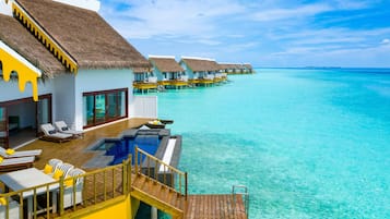 King 2-Bedroom Overwater Pool Villa | Alberca privada