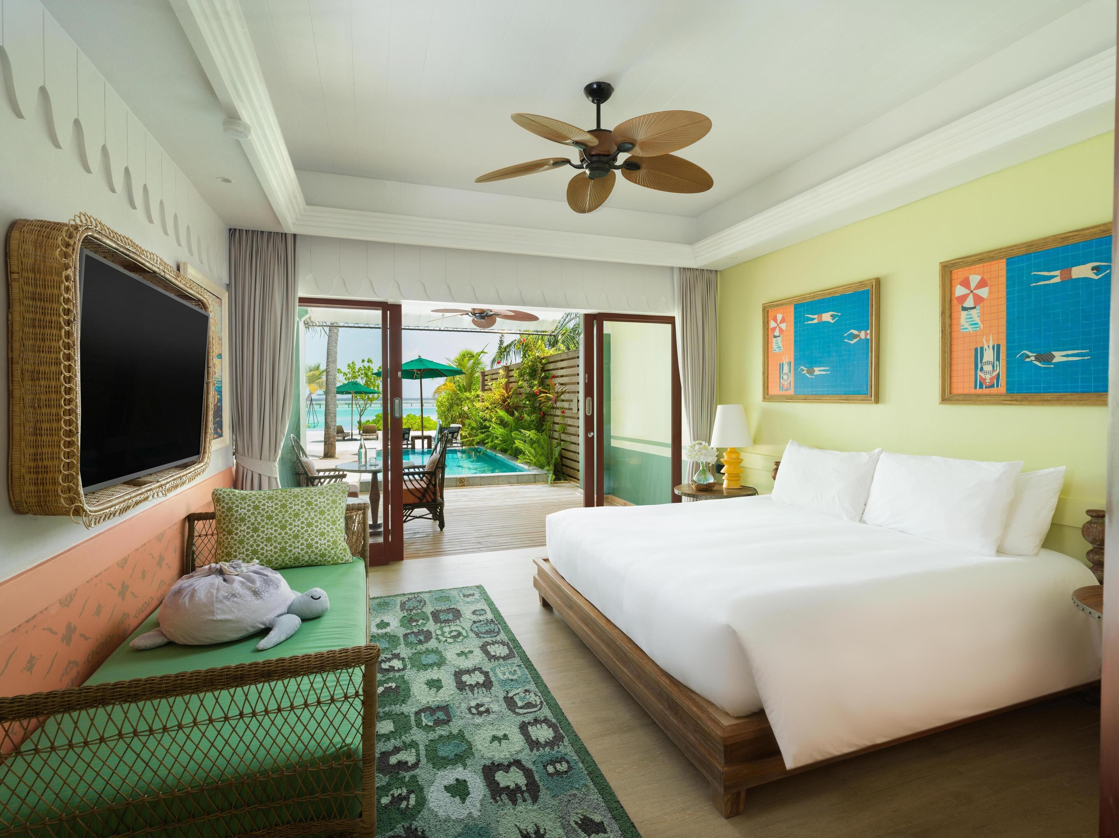 Premium bedding, minibar, in-room safe, desk