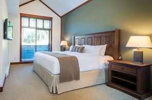 3 室のベッドルーム、アイロン / アイロン台、WiFi (無料)、ベッドシーツ