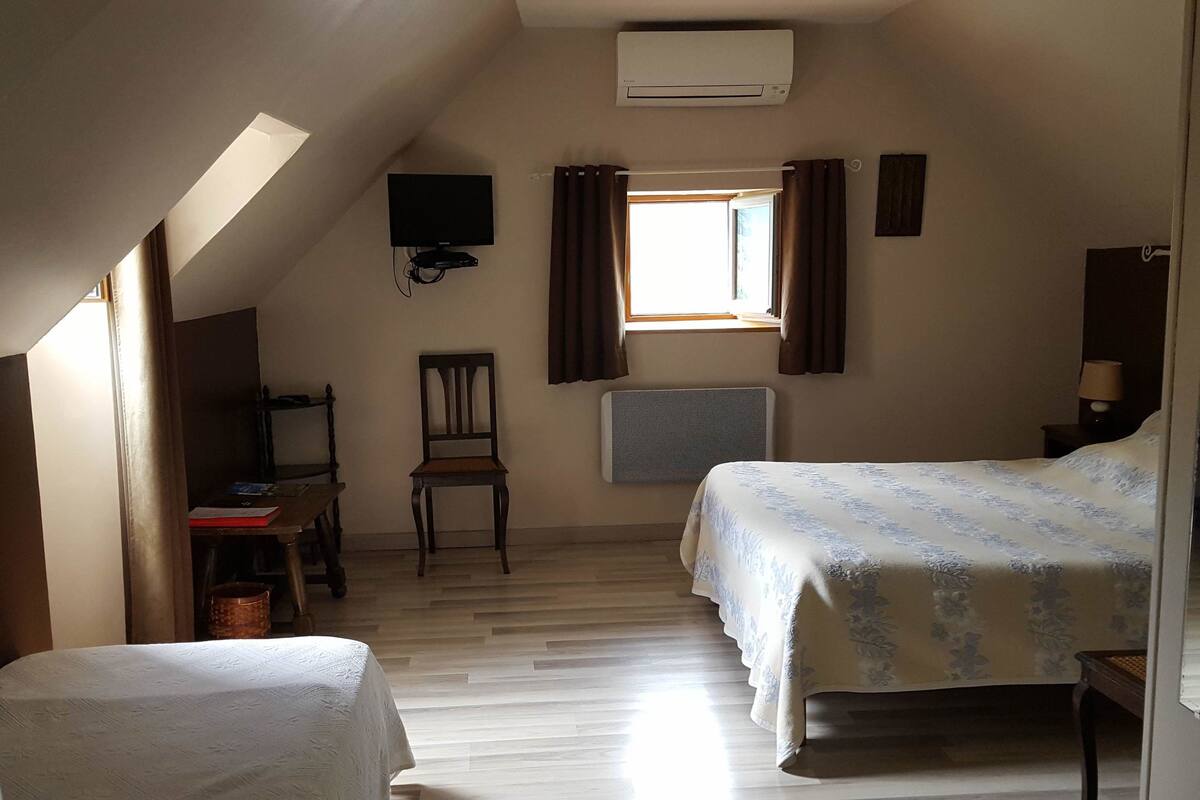 Family Quadruple Room, Multiple Beds