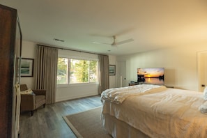 4 chambres, fer et planche à repasser, accès au Wi-Fi (inclus)