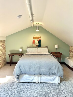 1 bedroom, iron/ironing board, WiFi, bed sheets - Unique Loft in TC's Historical State Hospital  (Traverse City)