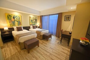 2 Schlafzimmer, BĂŒgeleisen/BĂŒgelbrett, WLAN, BettwĂ€sche