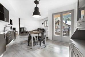 Departamento, 2 habitaciones (Avet) | Tabla de planchar con plancha, wifi gratis y ropa de cama