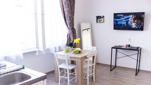 Unclassified image, 4 of 25, button - Skadarlija Art Apartments (Belgrade)