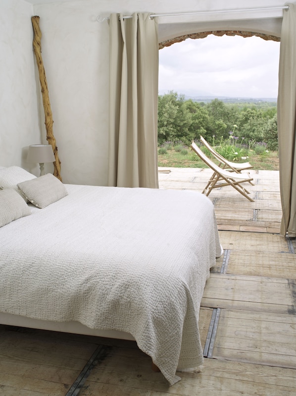 Kamer (Entre Vignes et Garrigue) | Individueel gedecoreerd, individueel gemeubileerd