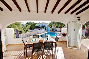Outdoor dining - Paula-3 - holiday home with private swimming pool in Moraira (Moraira)