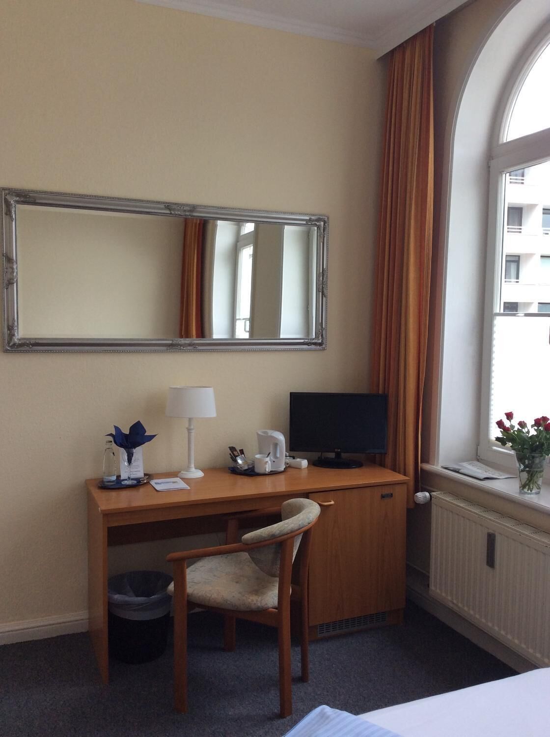 in-room safe, desk, free wifi, bed sheets