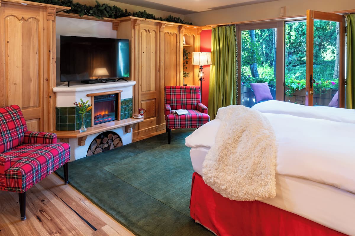 Suite, varias camas, no fumadores (Kitzbuhel) | Tabla de planchar con plancha, wifi gratis, ropa de cama