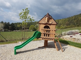 Children's play area - outdoor