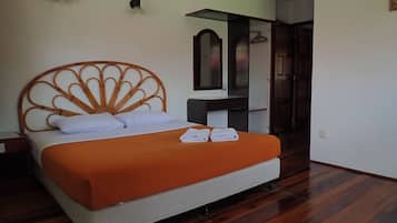 Double Room, 1 Katil Raja (King) | Seterika/papan seterika, Wi-fi percuma