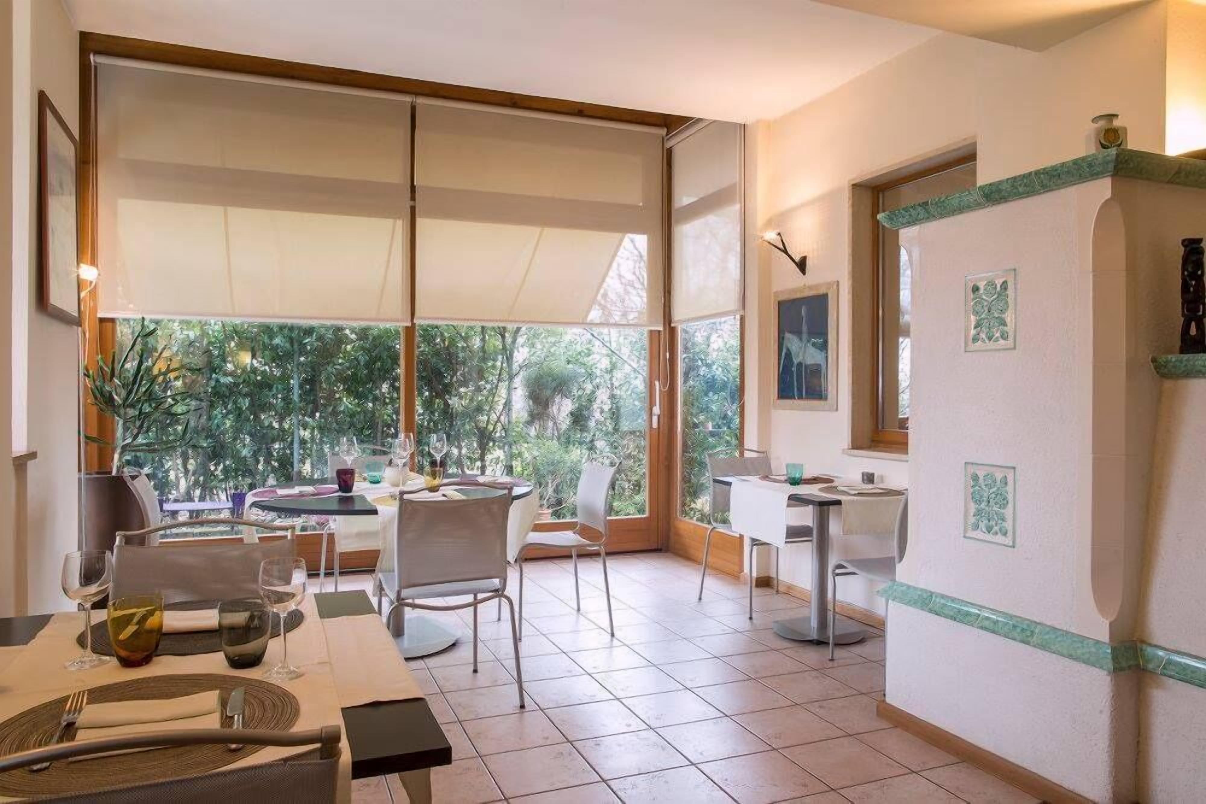 Sudah termasuk sarapan ala kontinental setiap hari