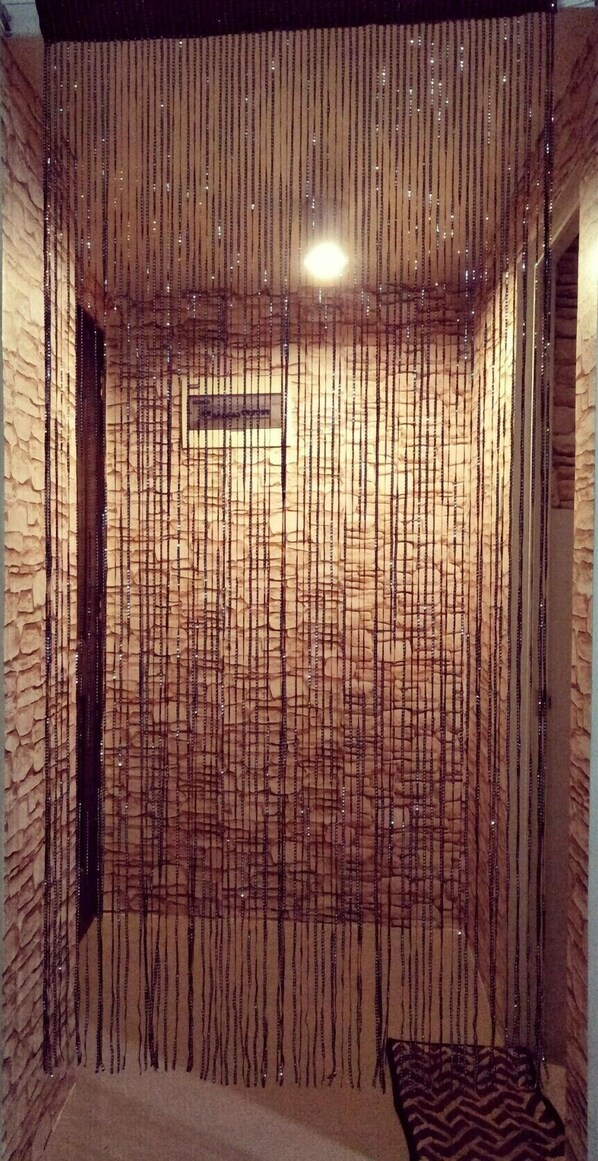 Interior - Condo near in terminal 1,2,3 (Parañaque)